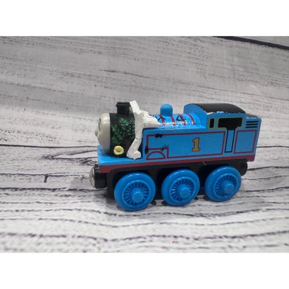 Vintage Thomas & Friends Wooden Railway Thomas Comes to Breakfast - Picture 1 of 6